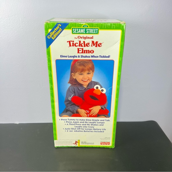 Sesame Street Tickle Me Elmo - Picture 4 of 6